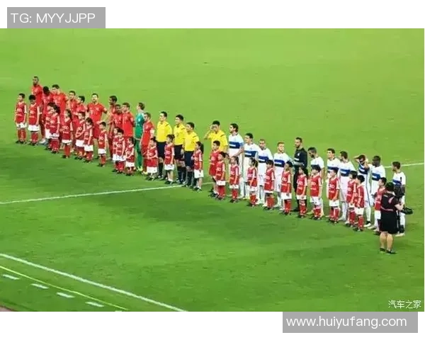 重温童年激情回忆以足球球星卡带你走进那段绿茵时光